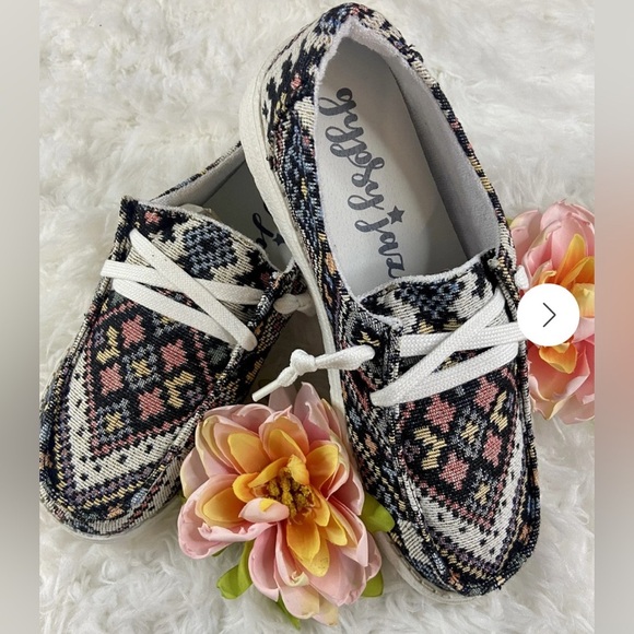 Gypsy Jazz Shoes - Gypsy Jazz Black Mato Women's Shoes